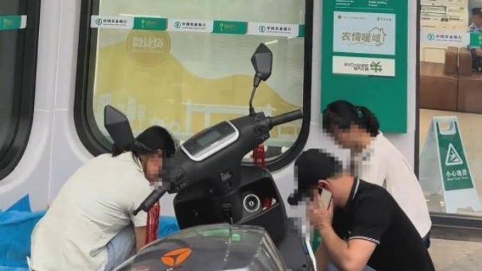 农行回应客户办理业务期间离世：未要求病危人员来网点