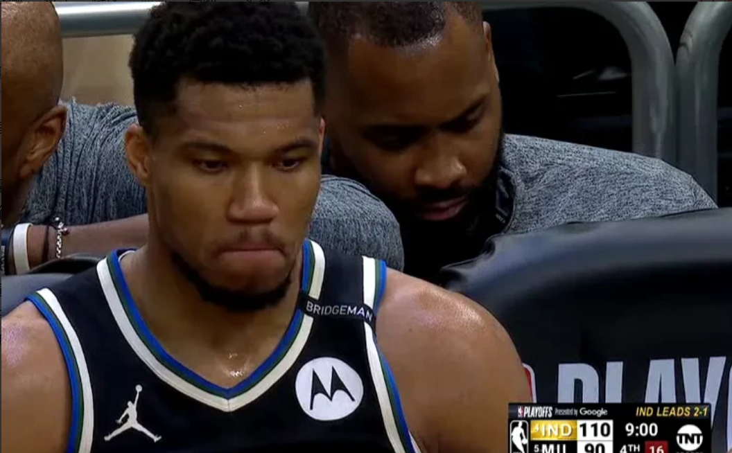 里弗斯：大家不要慌，1：3逆转我见的多了[看]

 NBA季后赛首轮G4，雄鹿1