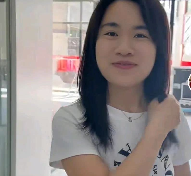 网红们实现财务自由之后就可以发展自己的爱好了，都是洞喜欢钓鱼，玉米粒喜欢听演唱会