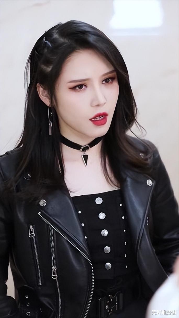 短剧十大女演员！徐艺真封神，余茵逆袭，第7位疯批美人杀疯了！