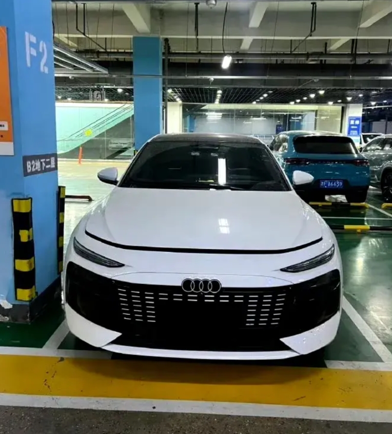 新一代奥迪A6曝光，说几点不同寻常的地方，也是个人观点，仅供参考。

1，拍摄地