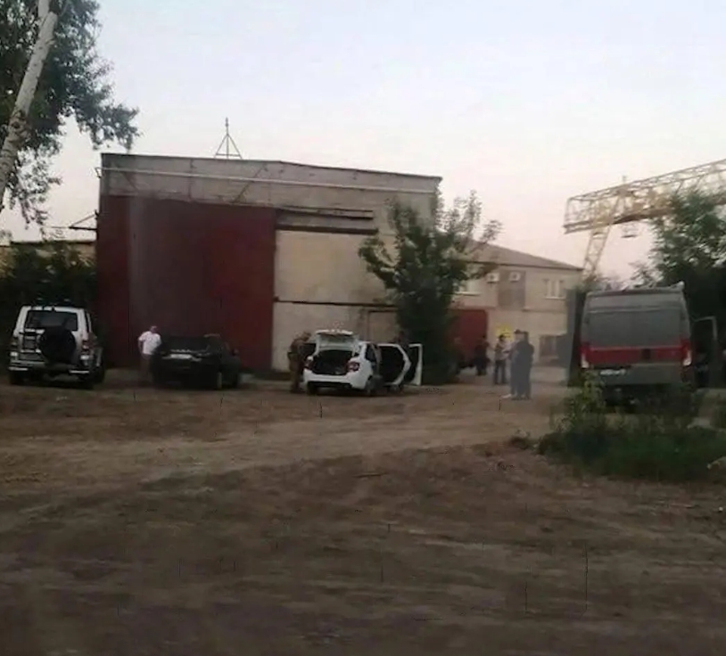 俄罗斯军方查获一处无人机组装车间。乌克兰特工深入俄境内70公里，以一个月30万卢