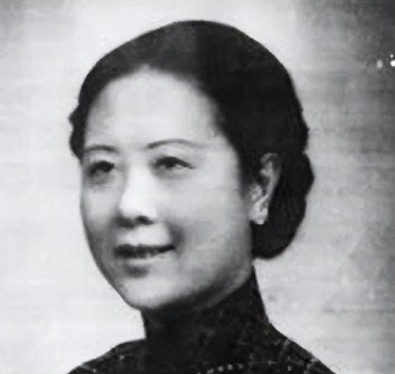 2001年，张学良在101岁去世前，终于道出了真相：“其实，当年我被扣押时，真正