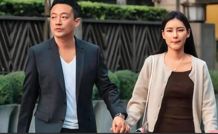 要我说，现在压力大的人，
不是体脂肪含量过高的张馨予，
也不是“追星”成功的卤鹅
