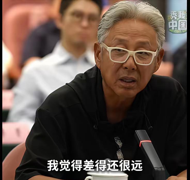 陈道明老得都快认不出来了！
最近，一组中国影协主席陈道明讲话视频曝光，视频里的他