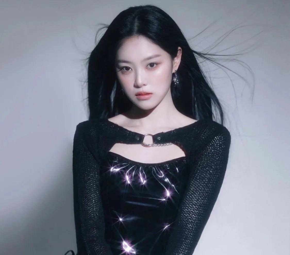 Loossemble成员Hyunjin承认她不会再与唱片公司签约
她写道：
“我