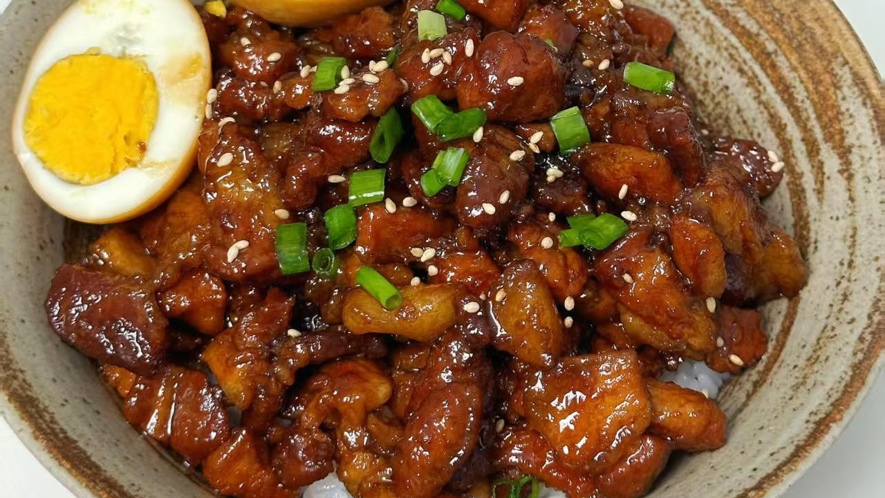 可乐卤肉饭：把肥宅快乐水炖成一碗“罪恶”的温柔