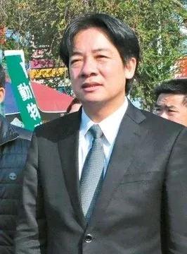 绿营败走花莲，白营让赖清德彻底难堪，馆长与蓝营上演大和解！赖清德的诡计慢慢要破产