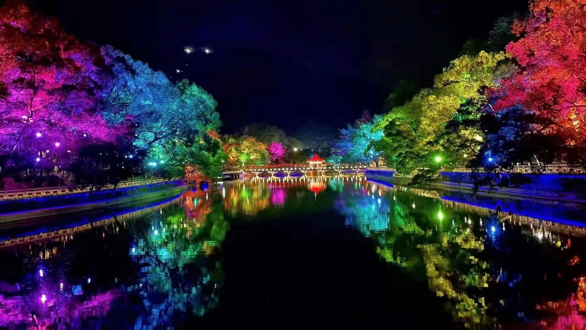 LED 洗墙灯源头厂家的多面审视