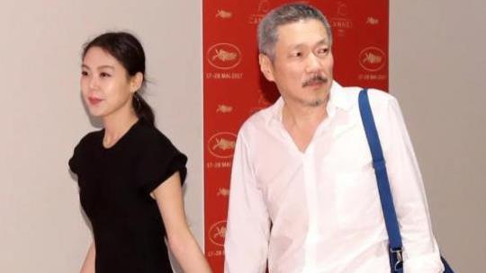 金敏喜洪尚秀得子，网友：洪导这是要带着孩子一起领养老金吗？