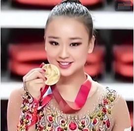 2002年5月，24岁的韩国“体操公主”许昭英，顶着父母的反对，执意嫁给了中国体