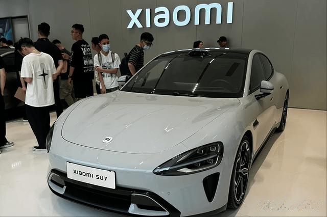 小米汽车卖一辆亏3万！

近日，小米公布第三季度小米SU7的交付量为39790辆
