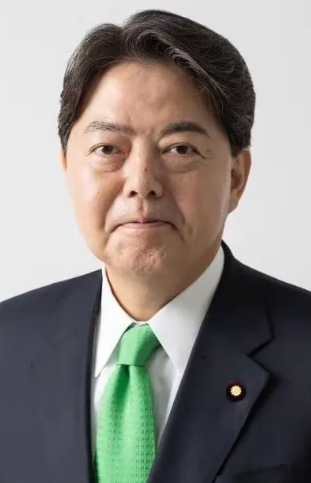 这可不是简单的技术故障，日本借着美日同盟的幌子，拼命突破和平宪法，想重新当 “军