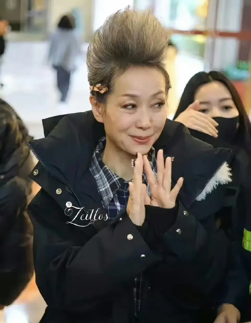 叶童参加浪姐被折腾











我的天哪！这节目组到底在干嘛？！把叶童
