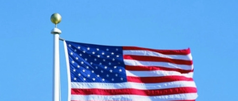 美国参议员访华获高规格接待











美国参议员戴安斯访华，竟然获得