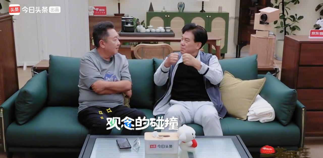 郭麒麟的师傅为什么不能是郭德纲，于谦在节目中坦言：“我们这行的规矩是自己的儿子不