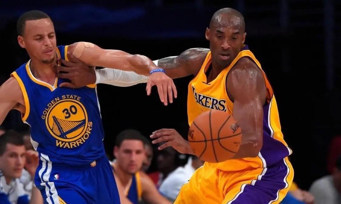 不服不行！NBA历史上没有75大队友，仍夺冠的球员仅有这4位：
1、库里2次
2