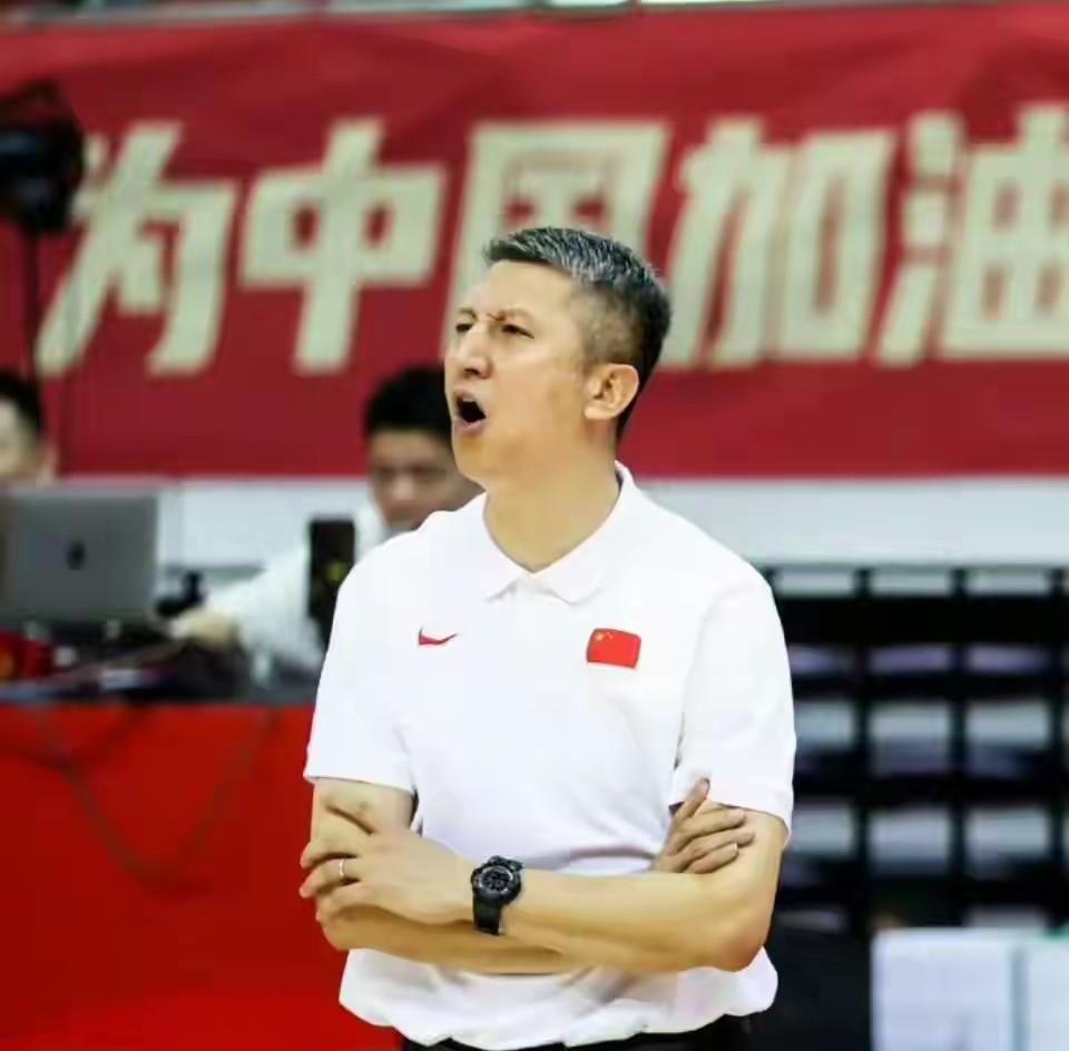 郭士强真正一炮走红，亚洲杯只是开始:为什么这么说呢？郭士强执教的中国男篮在沙特一