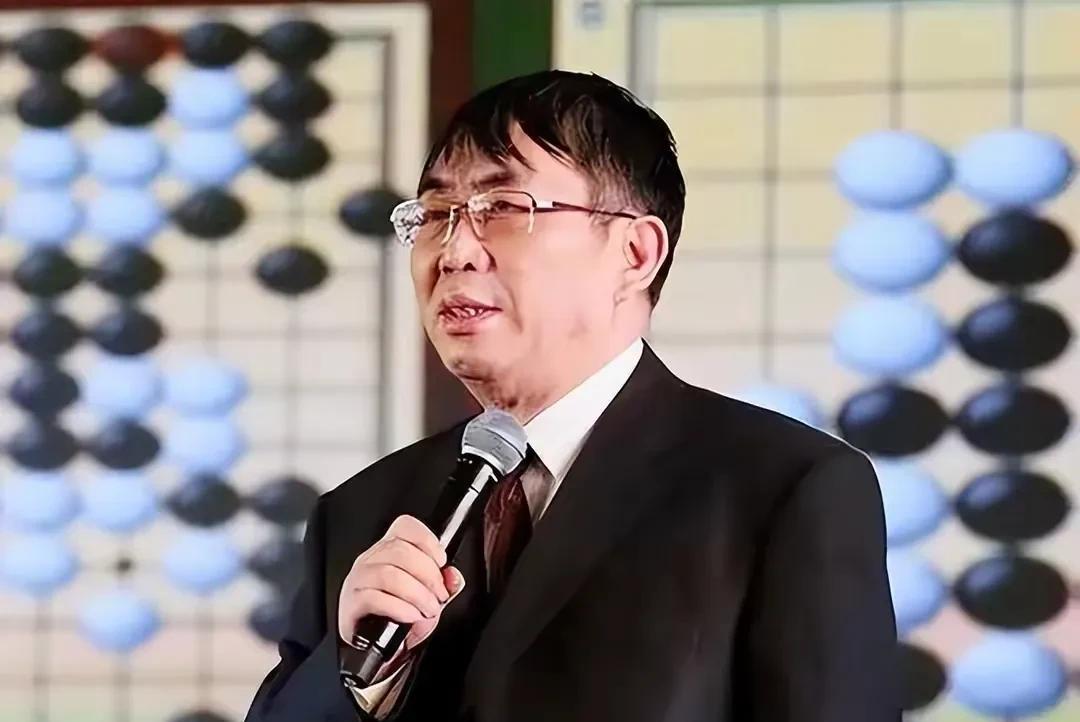 道德绑架何时休？
——从“棋圣”聂卫平打侨牌到“八冠王”柯洁，读清华、开餐厅……