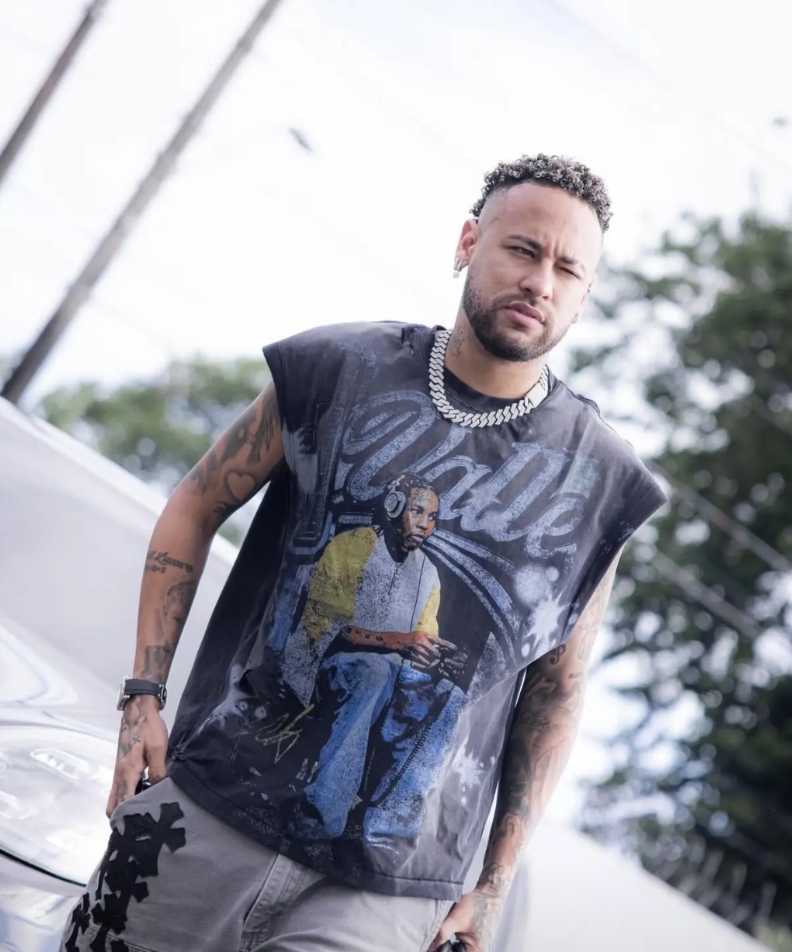 内马尔为了成为26年世界杯巴西国家队出征的一员竟然甘心替补！

据报道，内马尔本