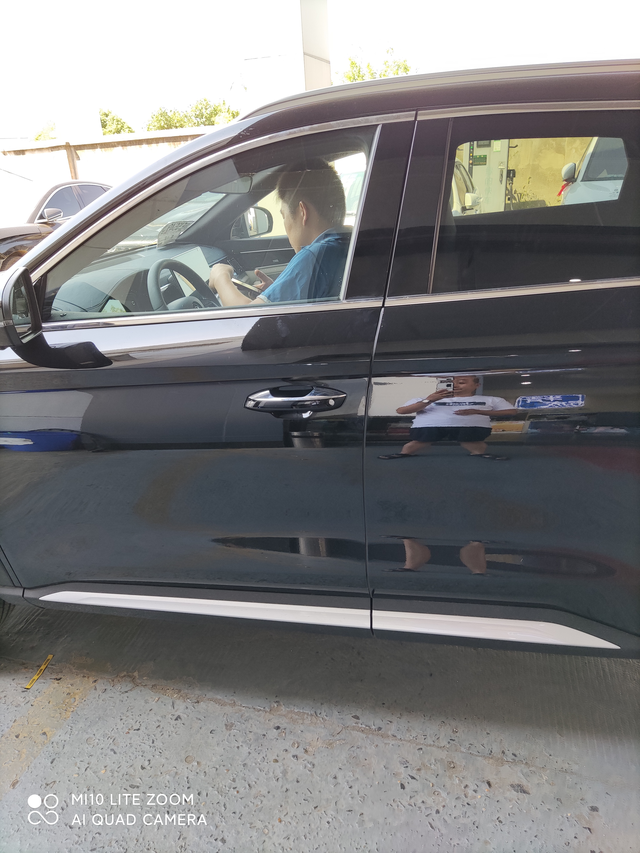 我宋pulsdmi110公里旗舰版
才一个礼拜，主驾驶位有异响，声音小但是震耳膜