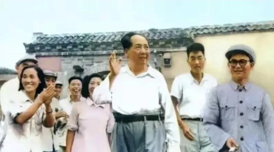 伟人对子女的教育，饱含深远智慧。他让毛岸英赴陕北劳动，让李讷深入工农，教导他们到