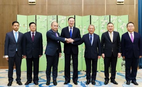 泰柬双方上门道谢，向中方当面保证
泰国与柬埔寨在马来西亚达成了立即且无条件停火协