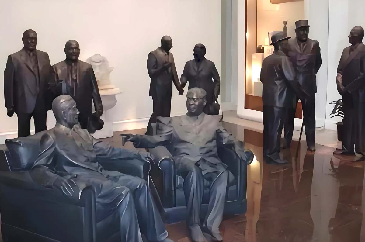 尼克松眼中的世界10位风云人物，毛主席和周总理坐在前面