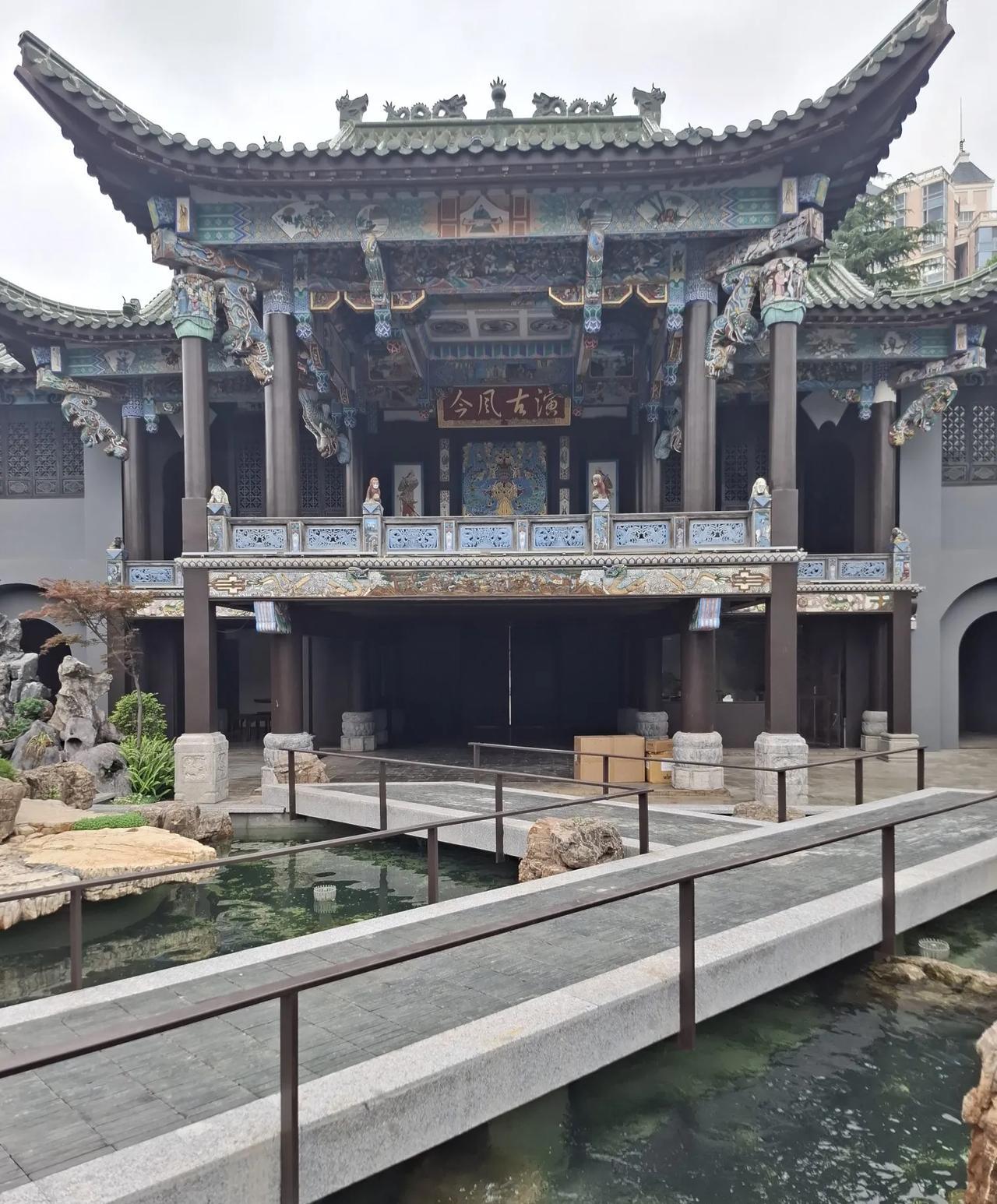 古风古韵，山水画中游。