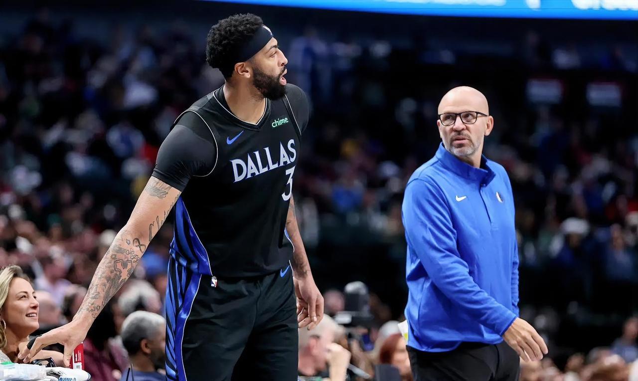 浓眉的实力没人敢质疑，但玻璃体质真的拖垮了交易价值！
Marc Stein最新消