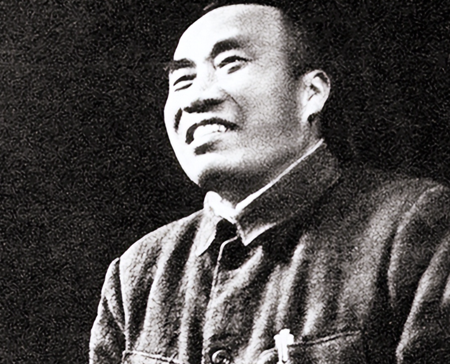 1965年，深夜，朱德正准备休息，突然一个电话打来，让他彻底慌了神。

几分钟后