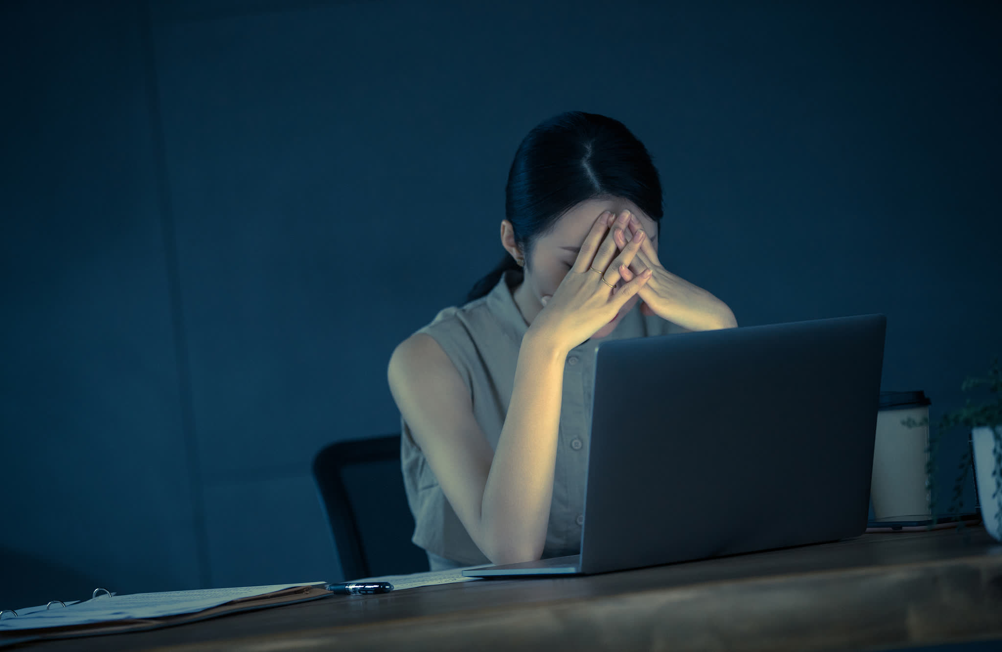 今天刷到一条热搜：#为什么有的人天生乐观#，点进去一看，发现评论区吵翻了😂 有