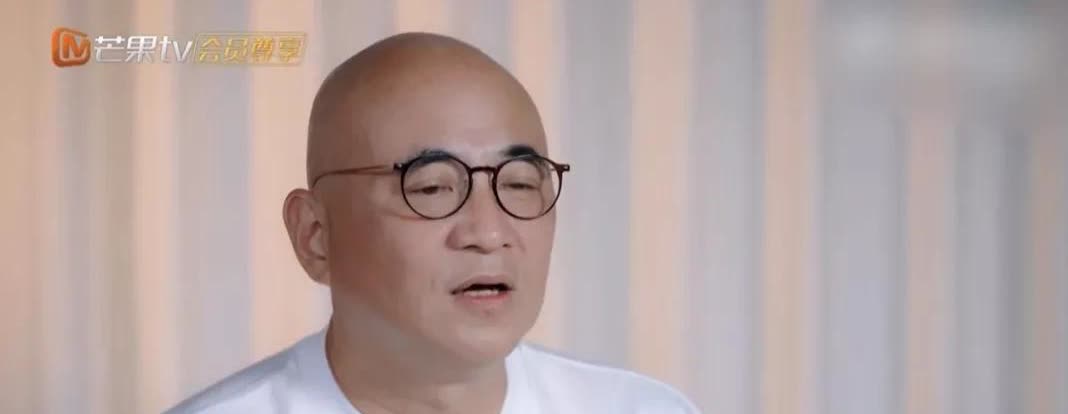 朱兆祥好奇怪啊！

他和杨紫琼的恋情绯闻传了几十年了，百科上两位的人物关系一