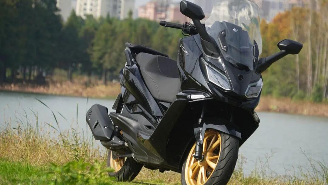 安全舒适、配置满分：赛科龙RT5综合测评