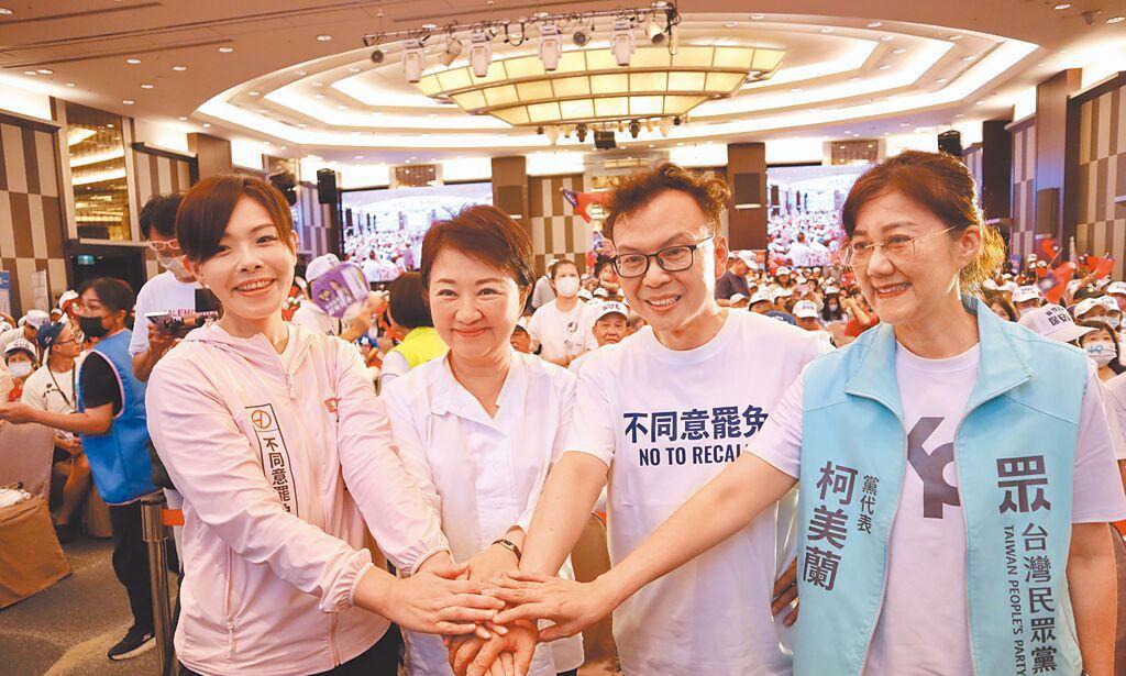 台北法院7日再审京华城案，民众党前主席柯文哲休庭时飙骂检察官，庭审法官却称「台湾