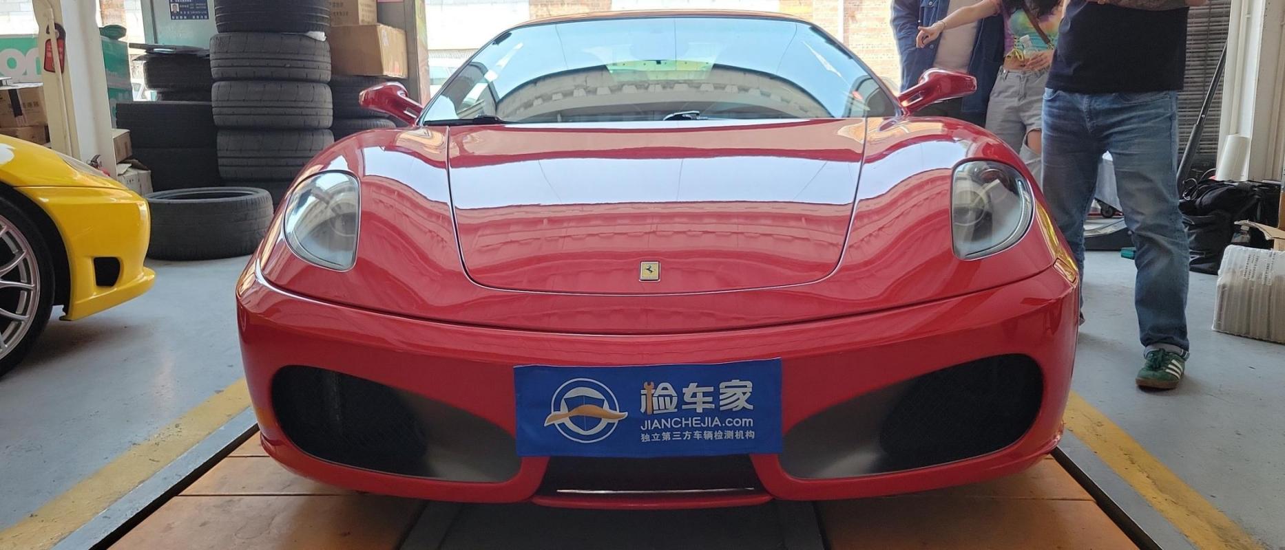 少见，超跑法拉利改装手动变速箱，老师傅手搓技艺，比自动挡还值钱？