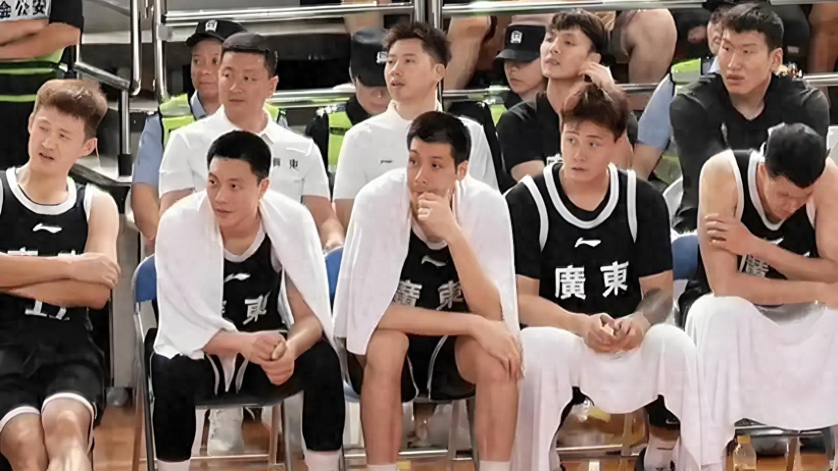 广东4将惨遭弃用！