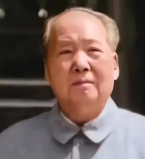1975年，已经82岁高龄的毛主席突然问身边的人：功德林里，还有国民党战犯吗？“