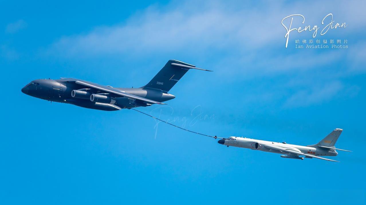 运油-20为轰-6N模拟空中加油 这次阅兵将凸显战略空军地位
93阅兵训练照，运