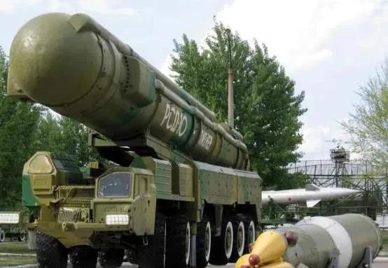 俄罗斯现在硬刚美国，不给美国一丁点面子，特朗普未来如何破解普京这盘棋？
美国想借