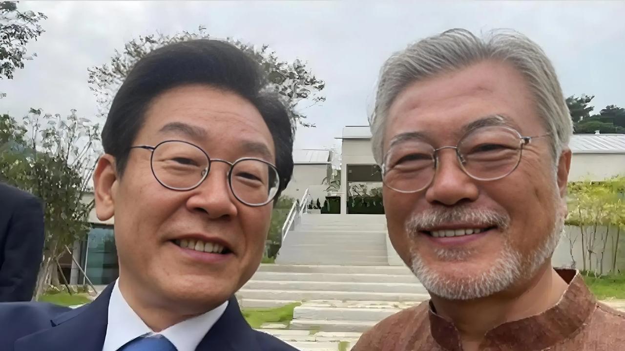 如果文在寅成为第二个卢武铉，那谁又能成为第二个文在寅呢？
如果文在寅含冤，望眼整