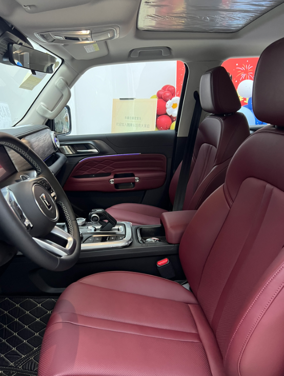 新车打方向异响
新车原地打方向异响，左右都响哪里的问题。有车友遇到过吗？是通病吗