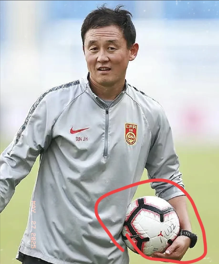 孙继海索赔18万，外界以为他缺钱，这就想不通了，孙继海名宿啊，这么多年赚的钱不知