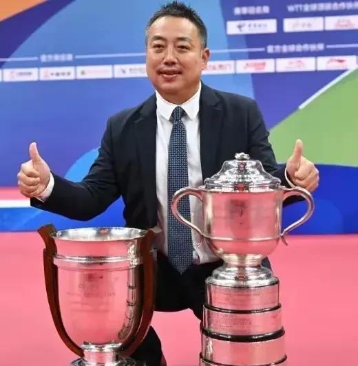 刘国梁拿啥升职，他已经干到头了，他是有军籍还是有编制，王励勤以后能当乒羽中心主任