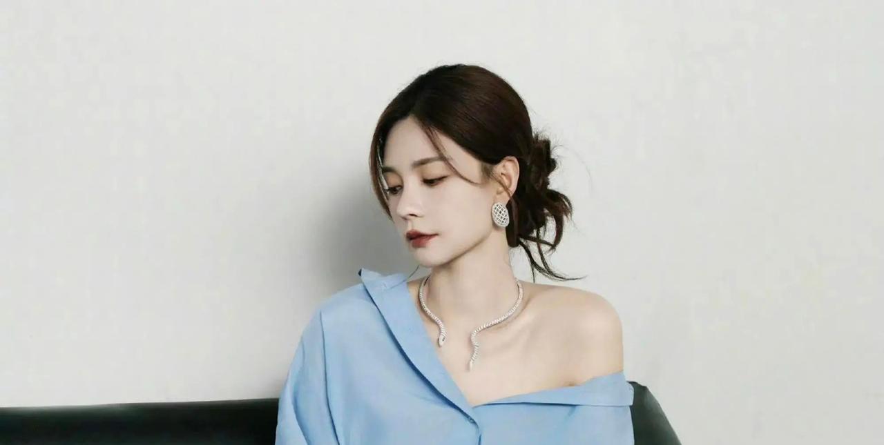 沈梦辰听马嘉祺唱歌，表情管理彻底崩坏？
"这是能播的吗？！"当马嘉祺在某综艺清唱