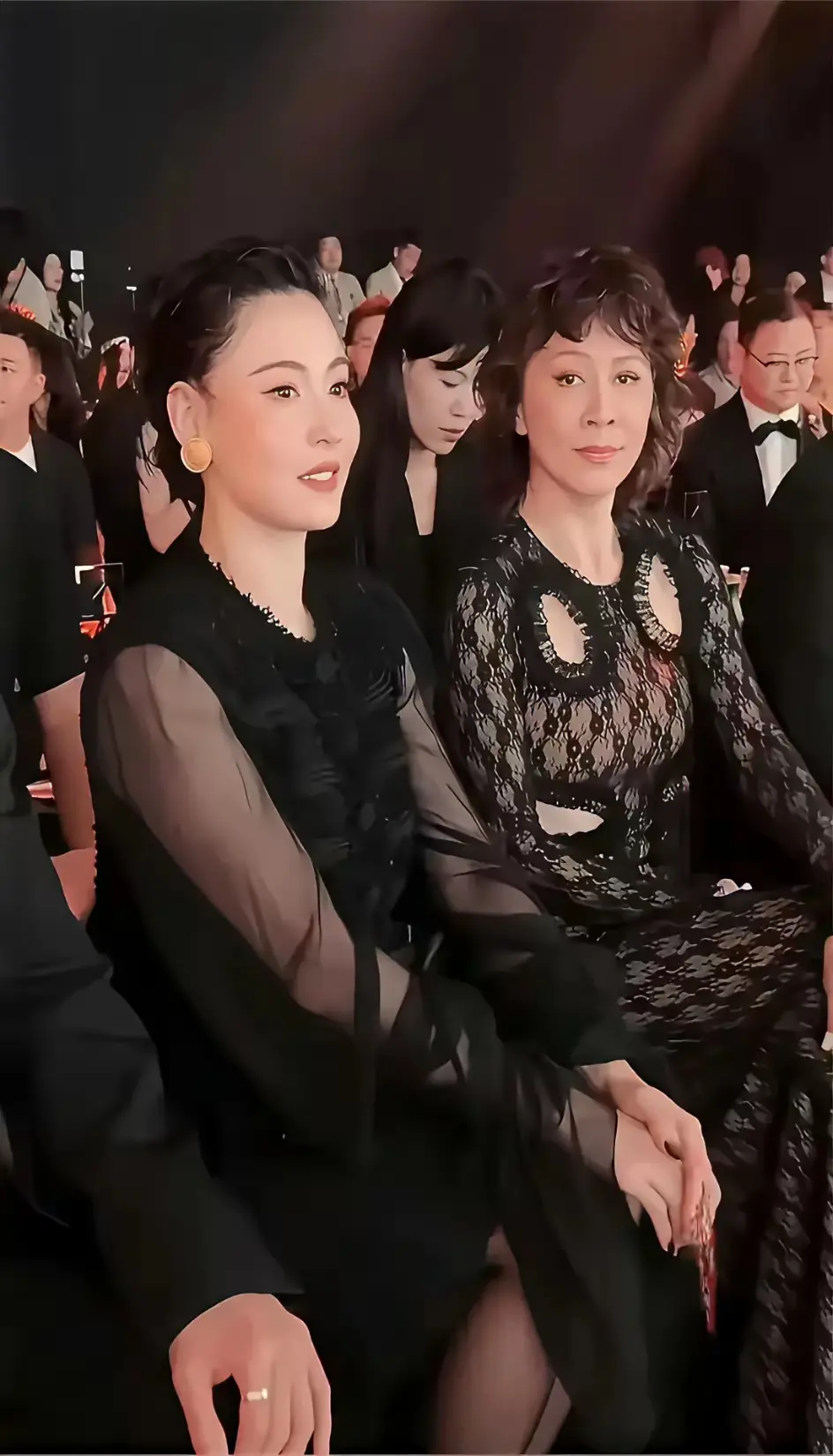 这照片太真实，好像村里卖豆腐的

