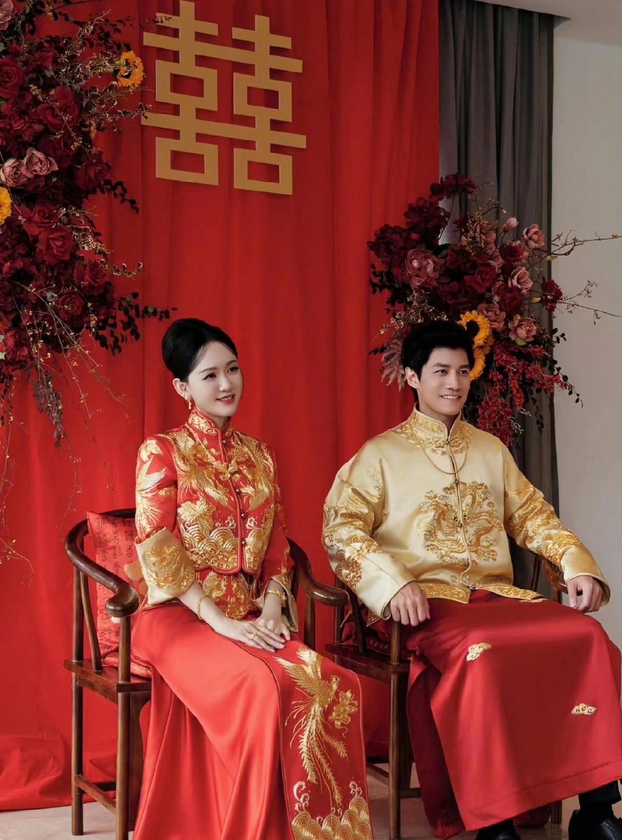 #陈乔恩被求婚那天喝大了# 求婚现场陈乔恩微醺的状态，意外戳中不少人。她曾坦言内