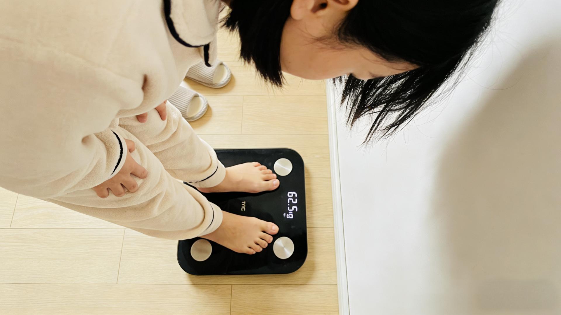 我不是家里吃最多的，却是家里最重的，这我上哪儿说理去啊啊啊