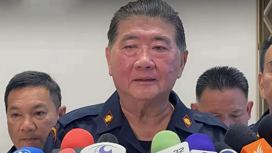 泰国代总理普坦称不会与洪森谈判，称其“没信誉、没实权、没谈判价值”。这意有所指。
