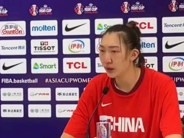 狠狠的打脸！
女篮惨败日本，宫鲁鸣放弃李梦就是个错误的决定！
韩旭哭着对媒体说，